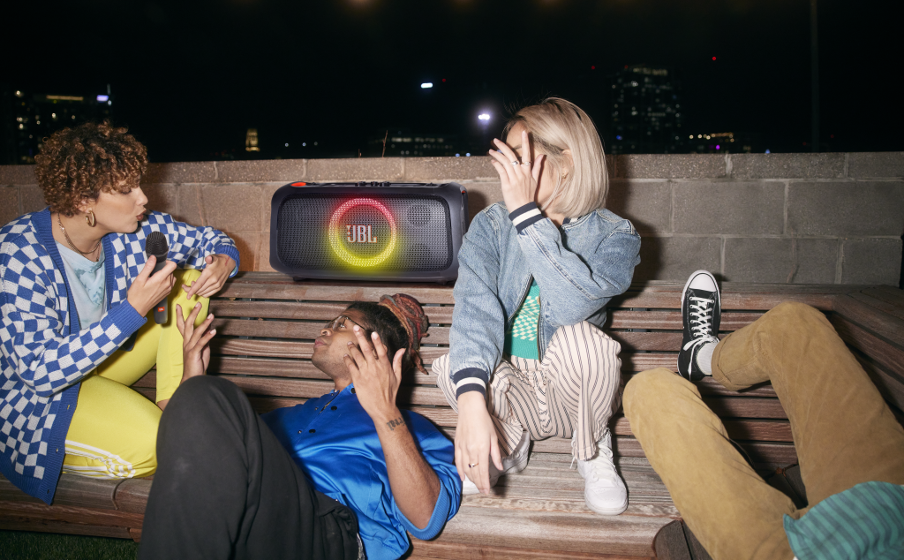 JBL PartyBox On-the-Go Essential Micro sans fil JBL inclus - Image