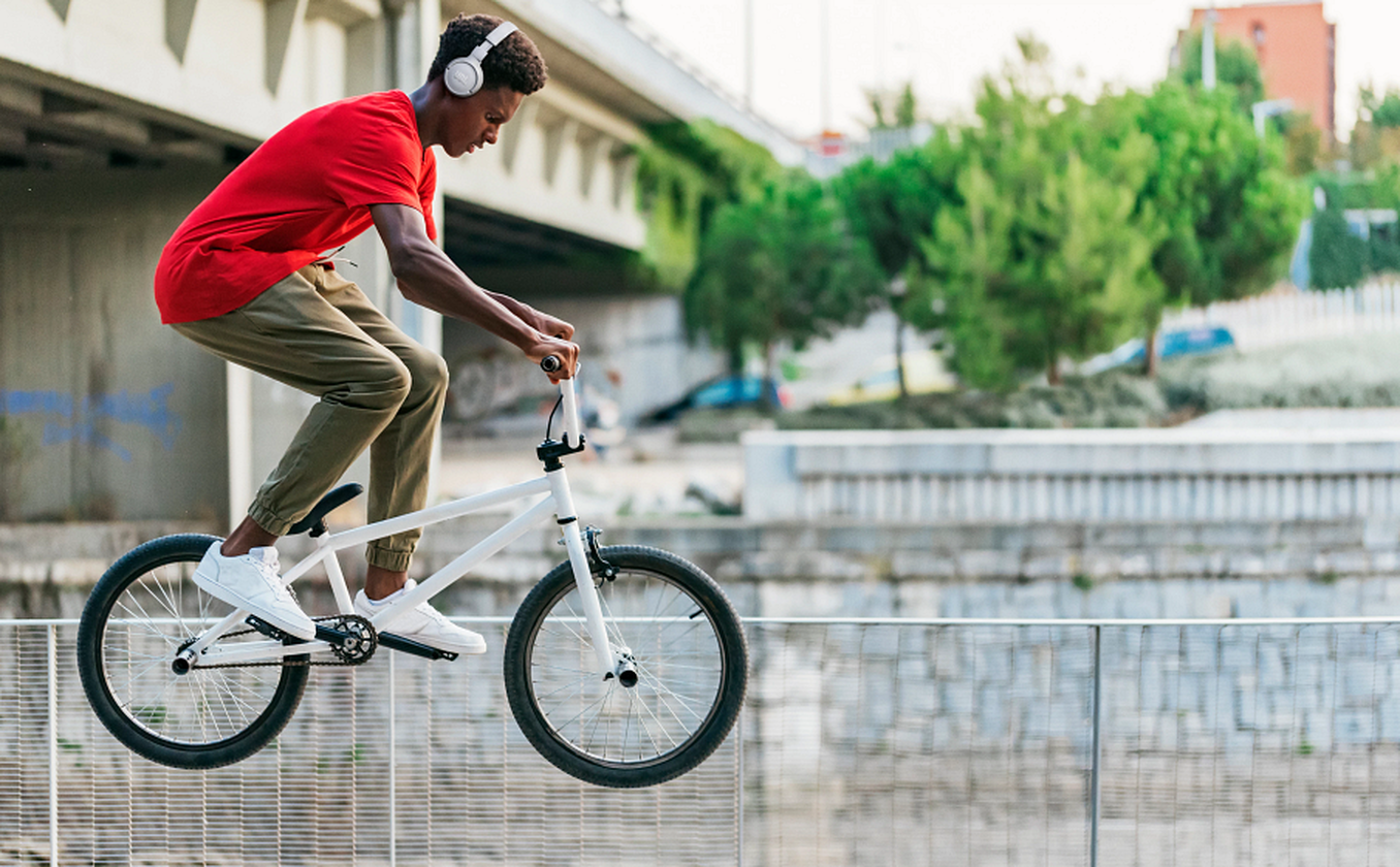 JBL TUNE 510BT Lifestyle3