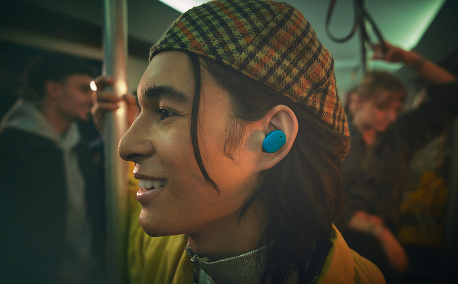 JBL Tune Buds 2 6 micros pour des appels parfaits et une expérience d’appel personnalisée - Image