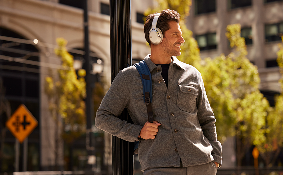 JBL Tour Pro 2 hands-on: Putting earbud controls on a touchscreen case