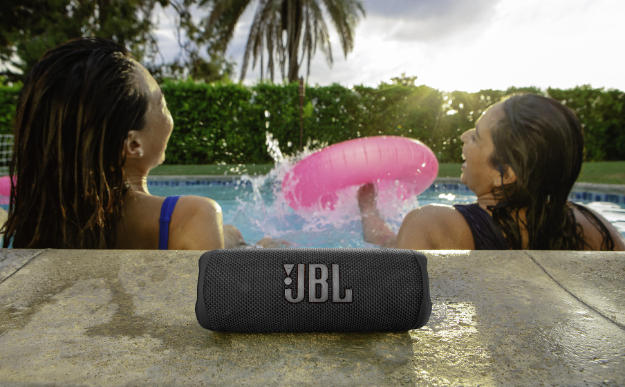 JBL Flip 6 Résiste à la poussière et à l’eau conformément à la norme IP67 - Image