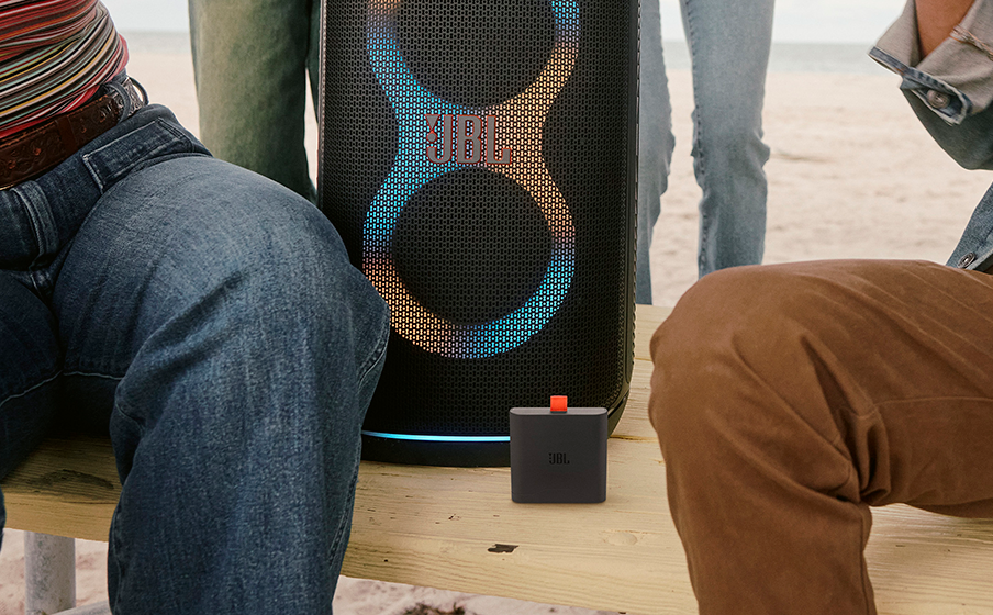 JBL Battery 400 Un bon hôte dispose toujours d’une batterie de rechange - Image