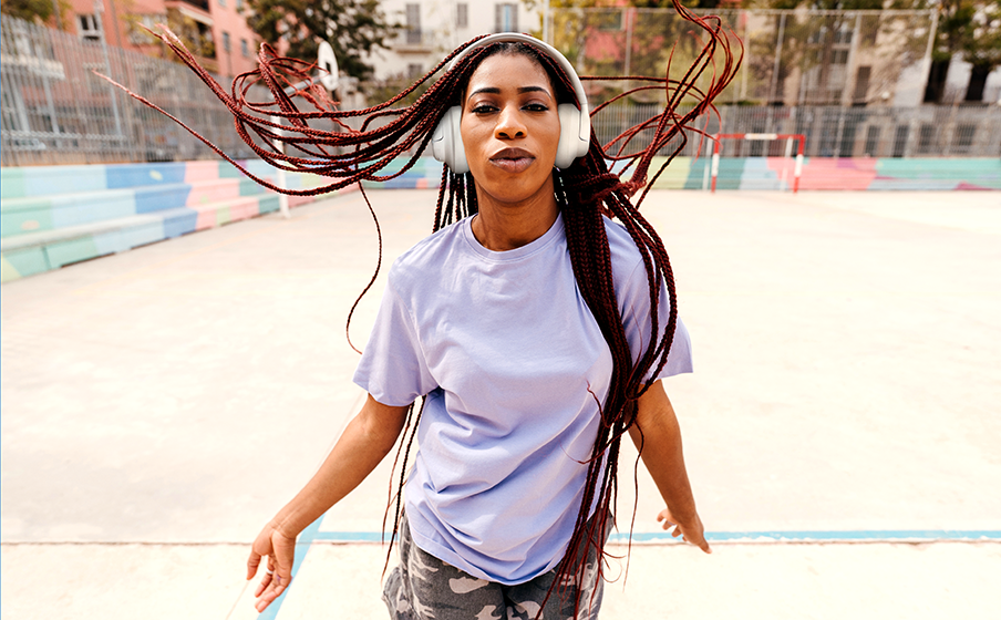 JBL Tune 730BT Son Pure Bass de JBL - Image