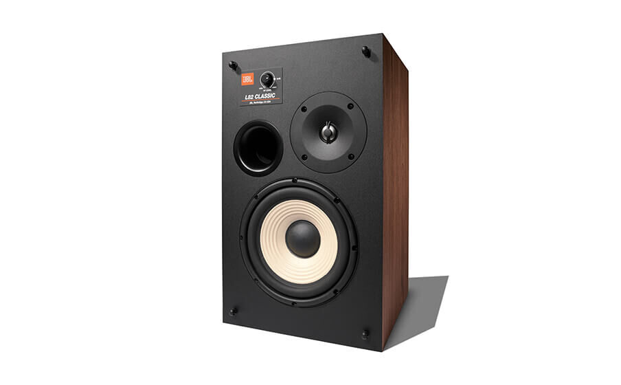 L82 Classic Woofer avec cône blanc en pulpe de cellulose de 203 mmc et cadre coulé dans une conception bass-reflex et évent à l’avant. - Image