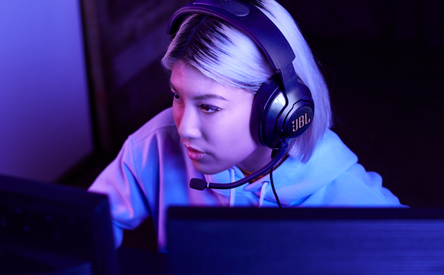 JBL Quantum 400 Jouez plus longtemps grâce au confort de la mémoire de forme - Image