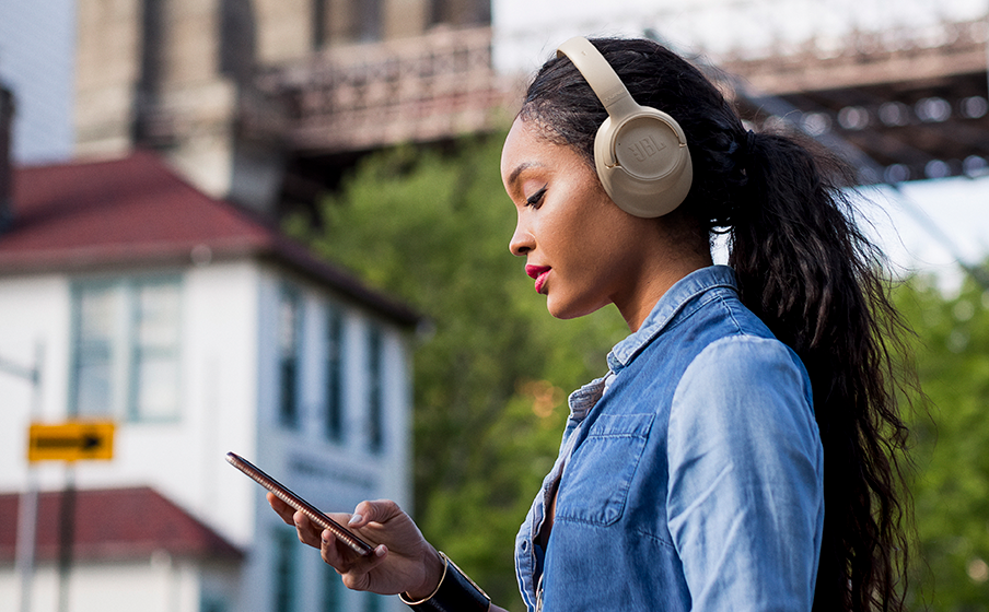 JBL Tune 730BT 2 micros à formation de faisceaux pour des appels parfaits - Image