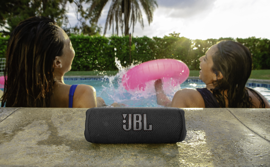 JBL Flip 6 Résiste à la poussière et à l’eau conformément à la norme IP67 - Image