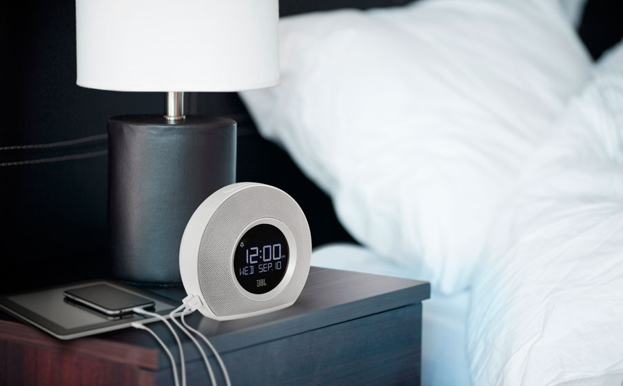 https://fr.jbl.com/on/demandware.static/-/Sites-masterCatalog_Harman/default/dw30ff4da4/pdp/JBL_Horizon_recharging.jpg